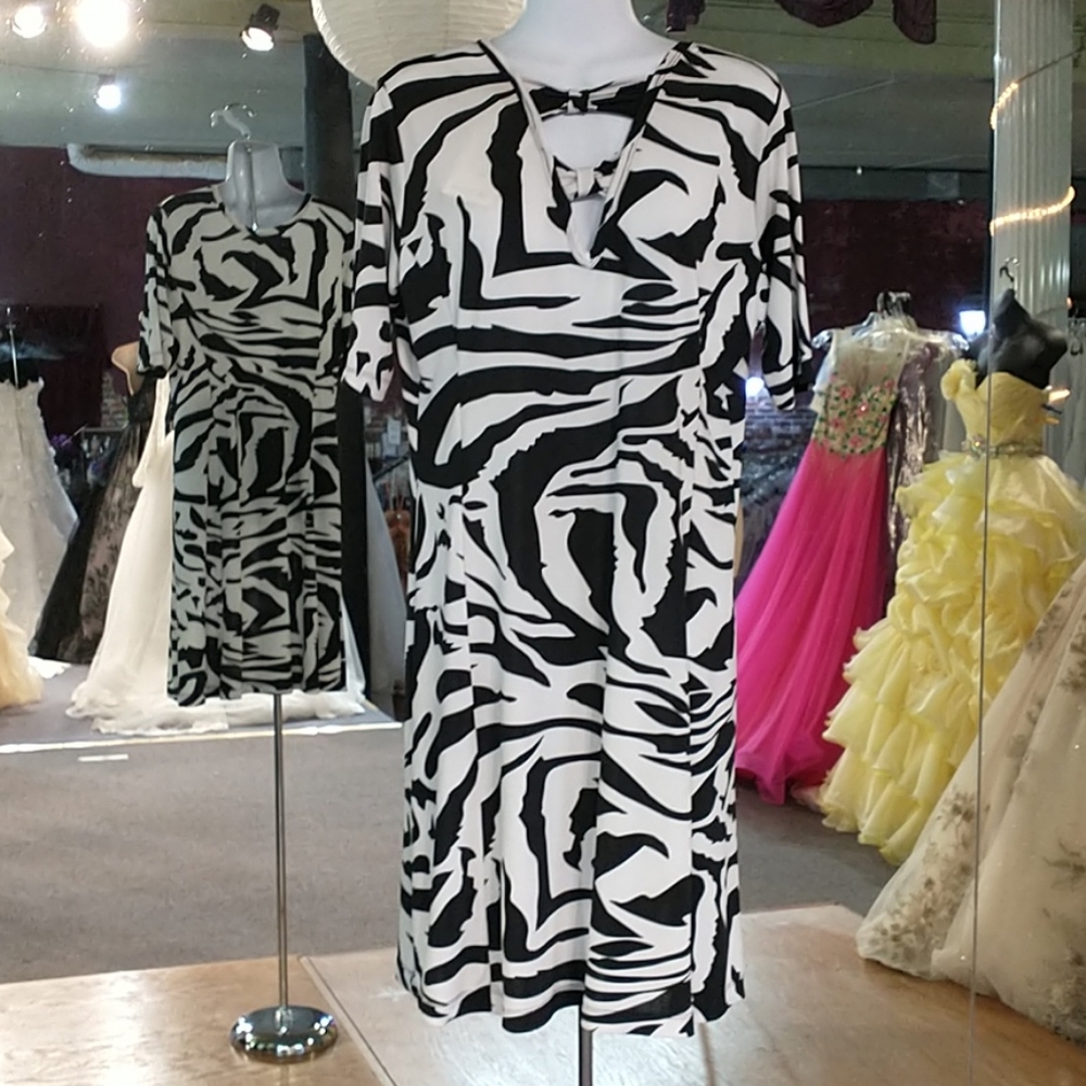 Lilly of California short dtess